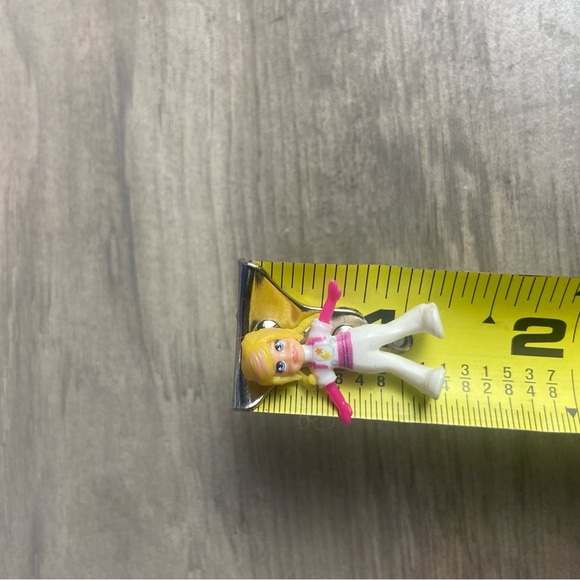 2018 Polly Pocket Pollyville Mega Mall Mattel 6 levels Parking Garage Polly - Picture 15 of 16